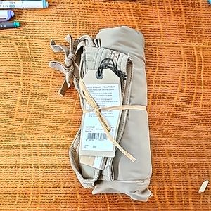 Halle Straight tall inseam in Dark Khaki size 6. New with tags